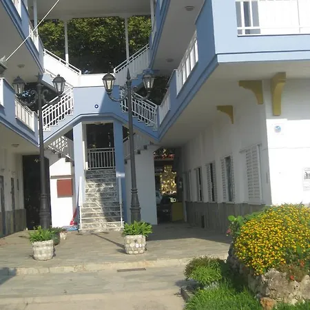 Armiriki Hotel