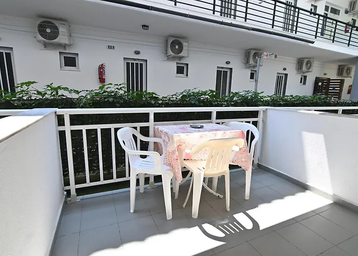 Armiriki Hotel