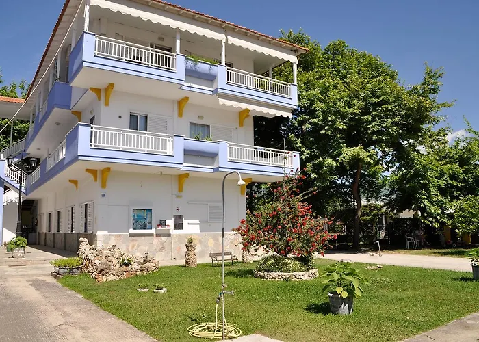 Hotel Armiriki 3*
