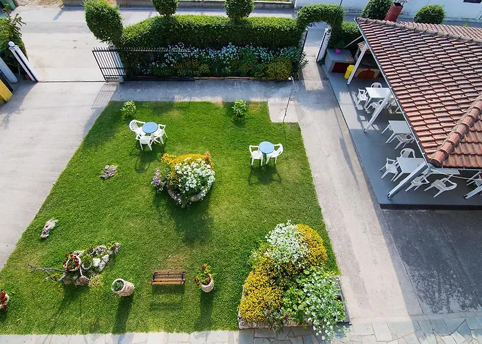 Hotel Armiriki 3*