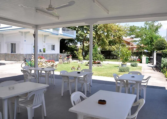 Armiriki Hotel Vrasná