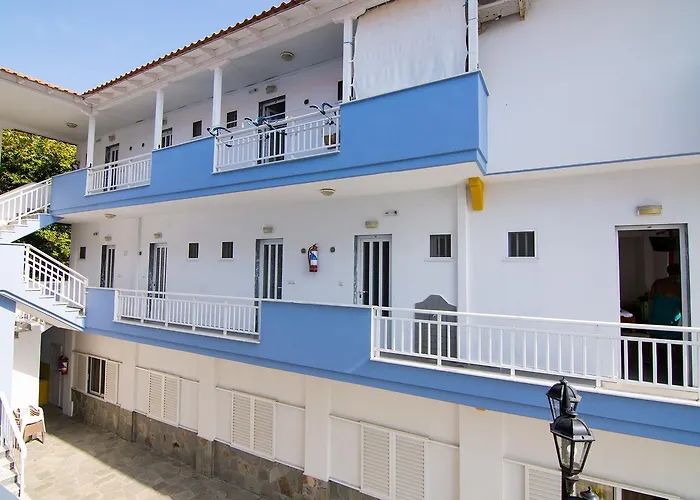 Armiriki Hotel Vrasná